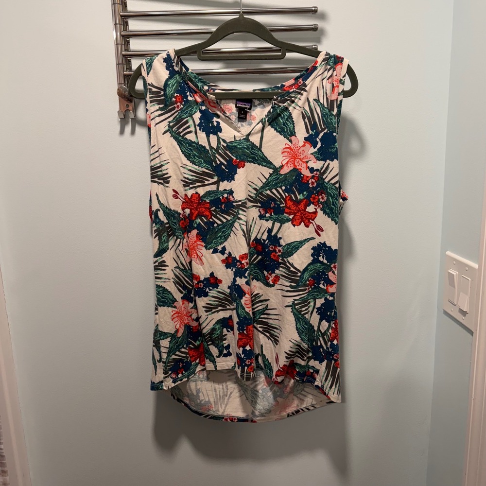 Patagonia Tank Top White Floral Large Sleeveless Boho Outdoor Casual
